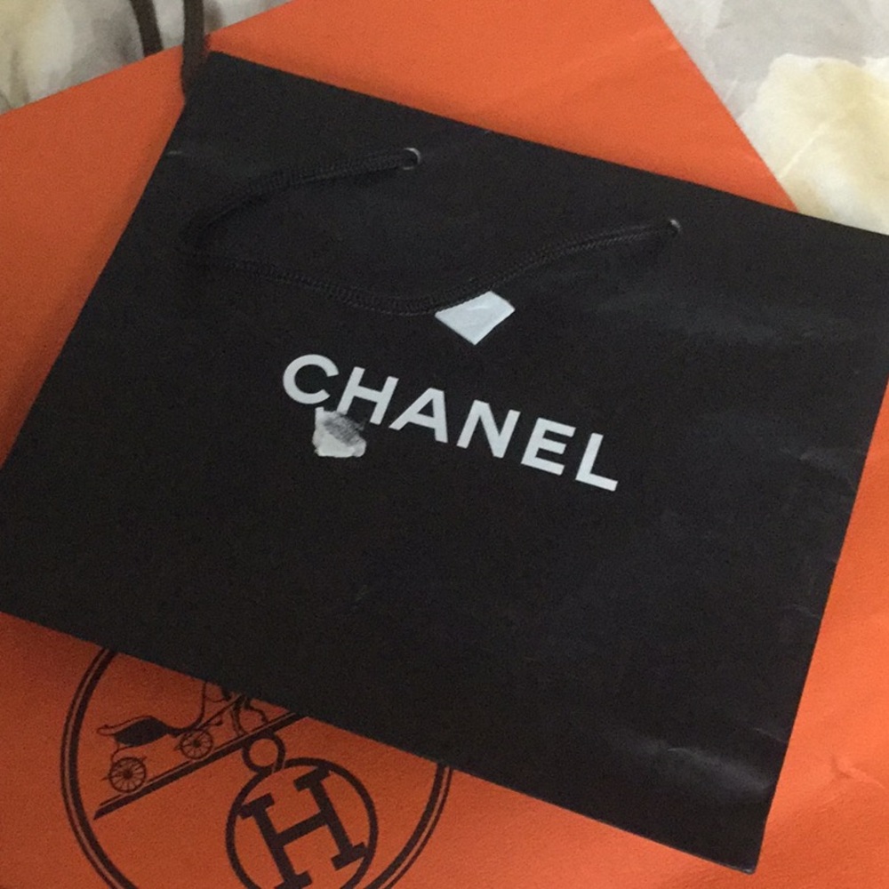 Hermes Chanel crafting shopping bags up-cycle project storage display fashion - Picture 6 of 16